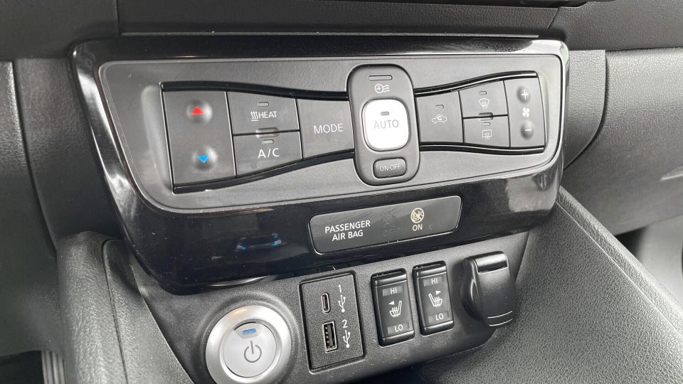 Nissan Leaf 40 N-Connecta 5d