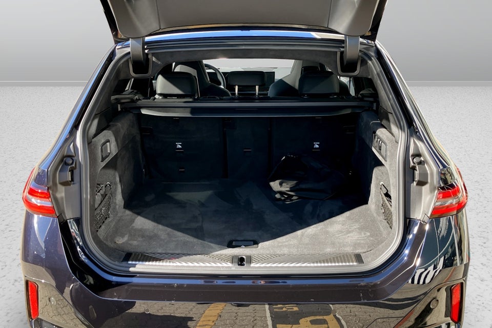 BMW i5 eDrive40 Touring Fully Charged 5d