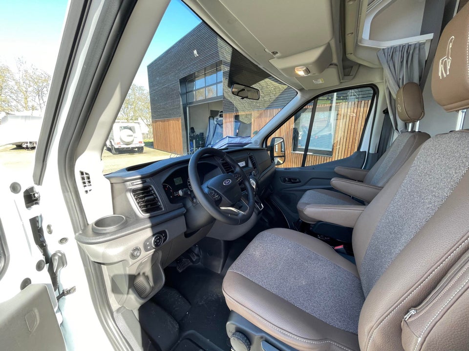 Etrusco T 7.3 QCF 2,0 aut. 4d