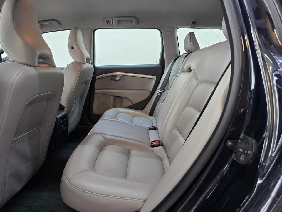 Volvo V70 2,0 Summum 5d