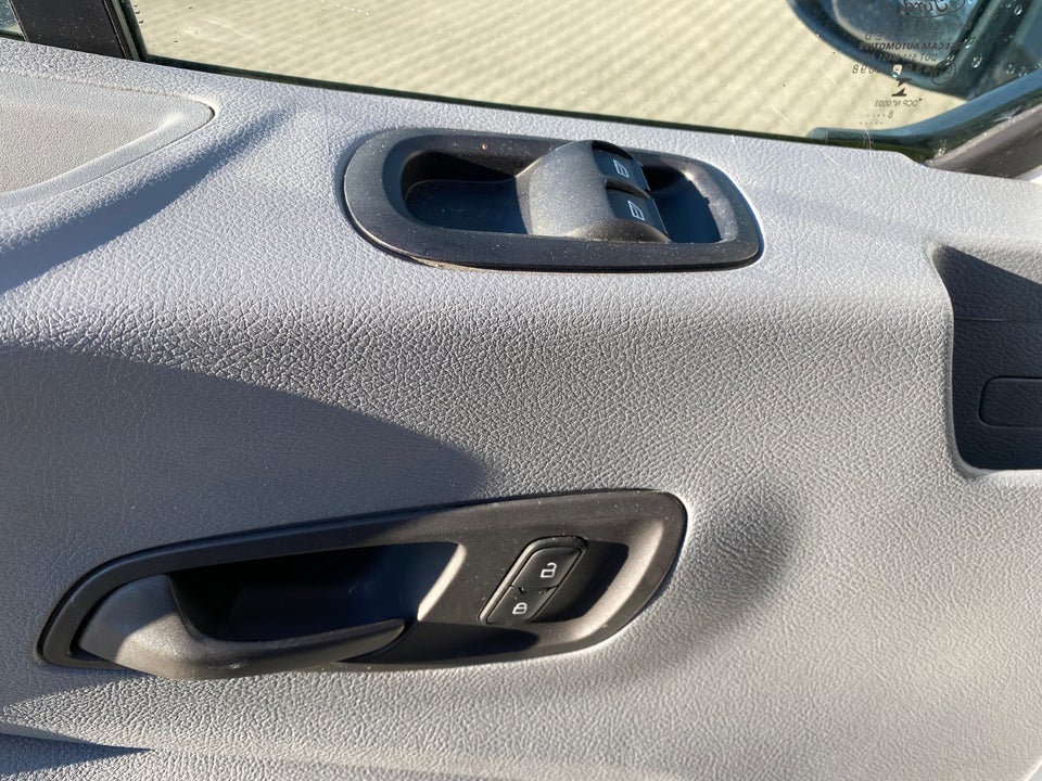 Ford Transit 350 L2 Van 2,0 TDCi 130 Trend aut. H3 FWD