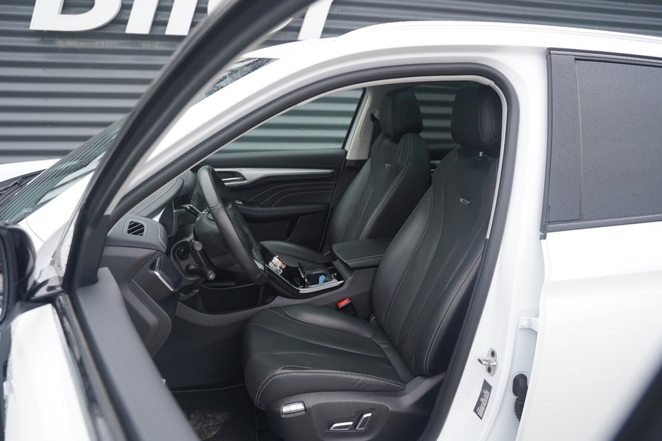 MG Marvel R Luxury 5d