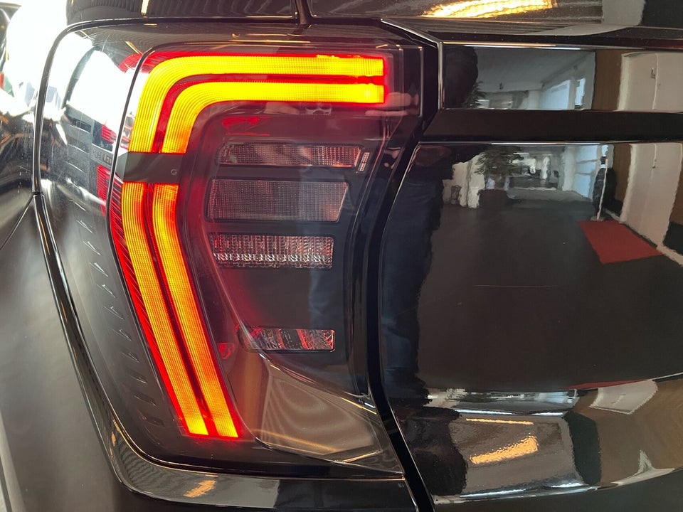 Ford Explorer 77 Select Extended Range 5d