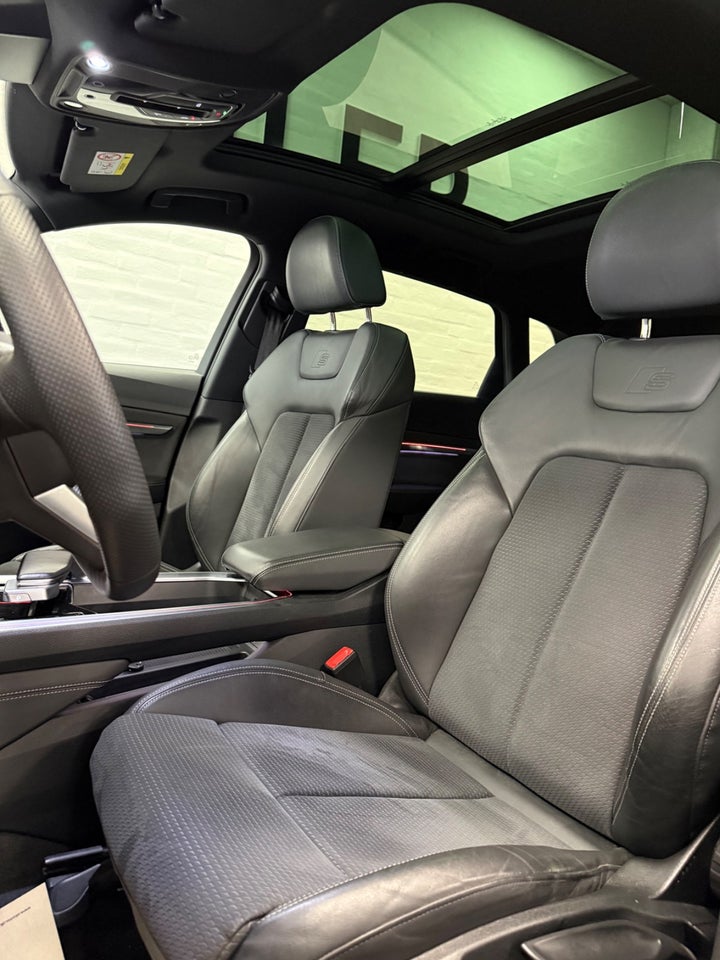 Audi e-tron 55 S-line quattro 5d
