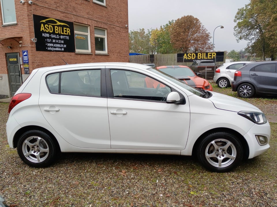 Hyundai i20 1,25 Comfort 5d