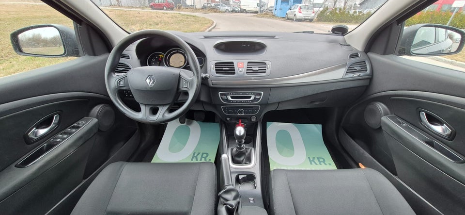 Renault Megane III 1,9 dCi 130 Expression Sport Tourer 5d