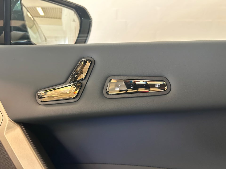 BMW iX xDrive40 Supercharged 5d