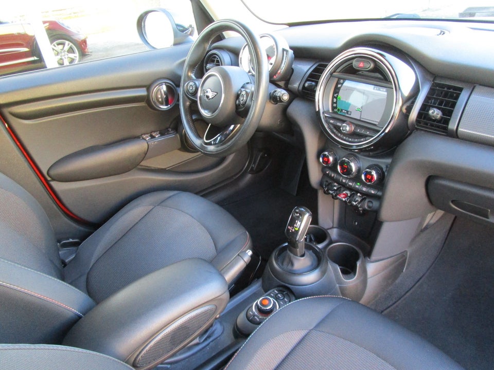 MINI Cooper 1,5 Essential aut. 5d