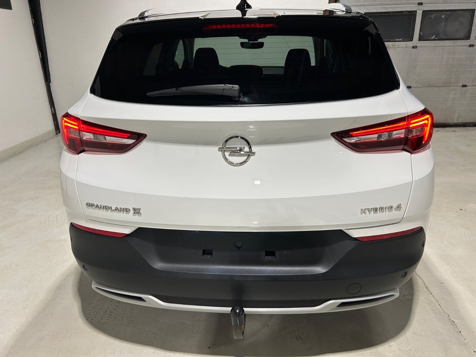 Opel Grandland X 1,6 Hybrid Ultimate aut. 5d
