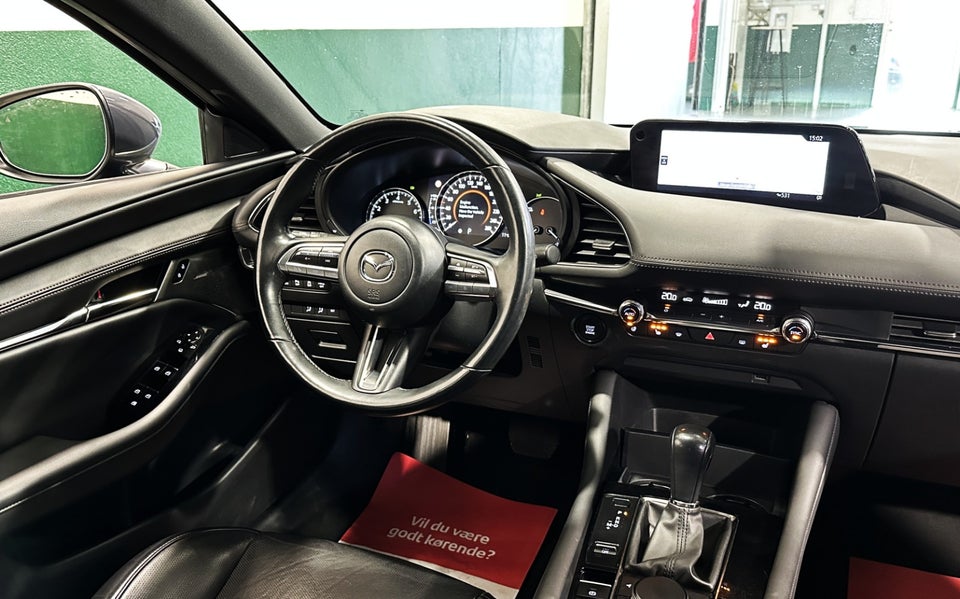 Mazda 3 2,0 SkyActiv-G 122 Cosmo aut. 5d