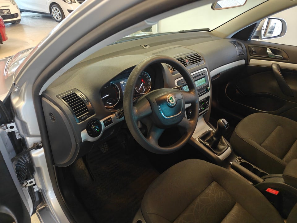 Skoda Octavia 1,2 TSi 105 Elegance Combi 5d