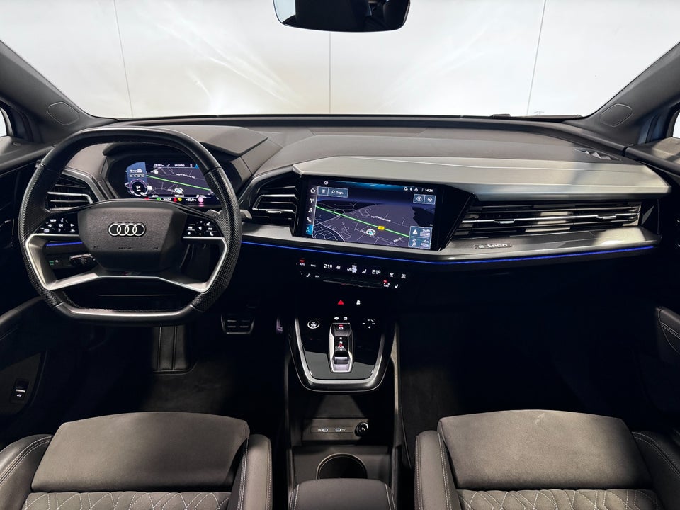 Audi Q4 e-tron 45 S-line quattro 5d