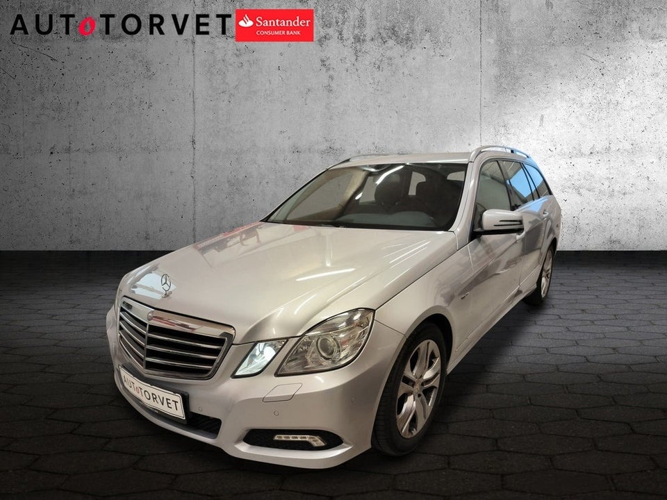 Mercedes E300 3,0 CDi Elegance stc. aut. BE 5d