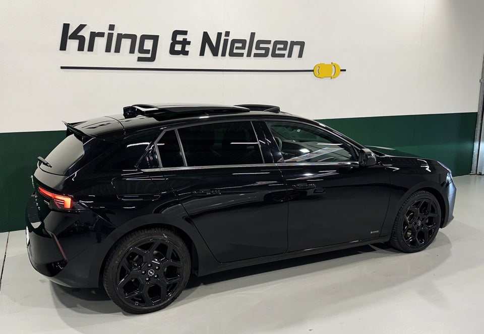 Opel Astra 1,6 PHEV Ultimate aut. 5d