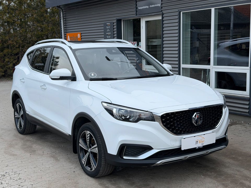 MG ZS EV Luxury 5d