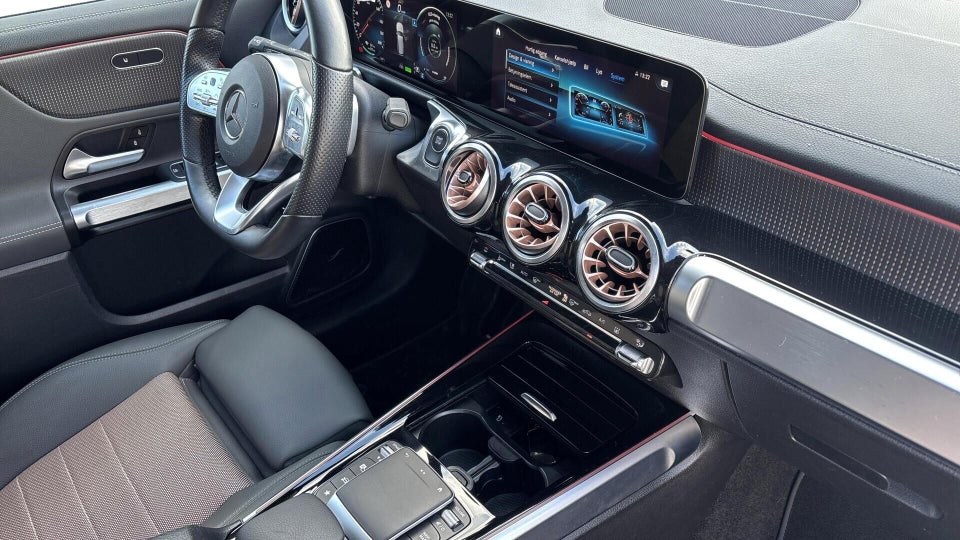 Mercedes EQB250 5d