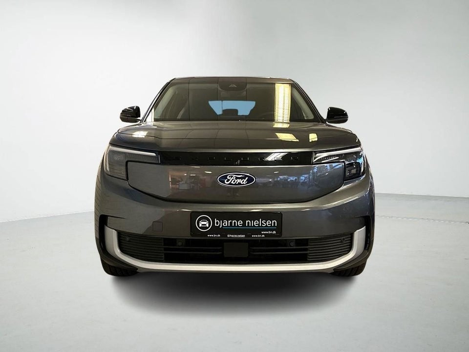 Ford Explorer 82 Premium Extended Range 5d