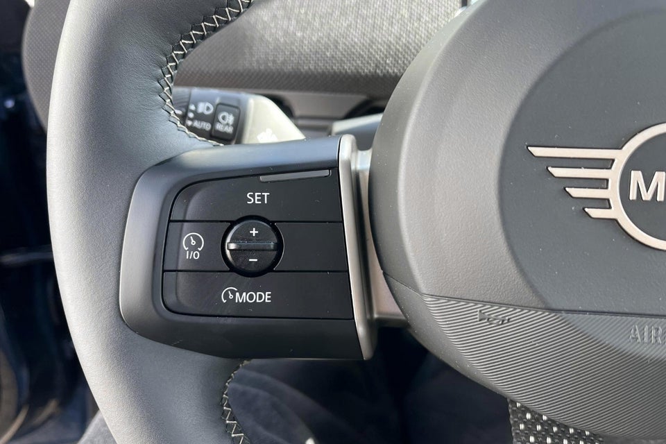 MINI Aceman E Classic Trim L 5d