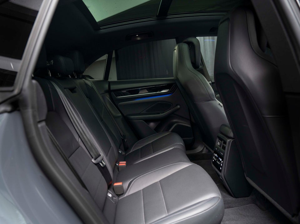 Porsche Macan 5d