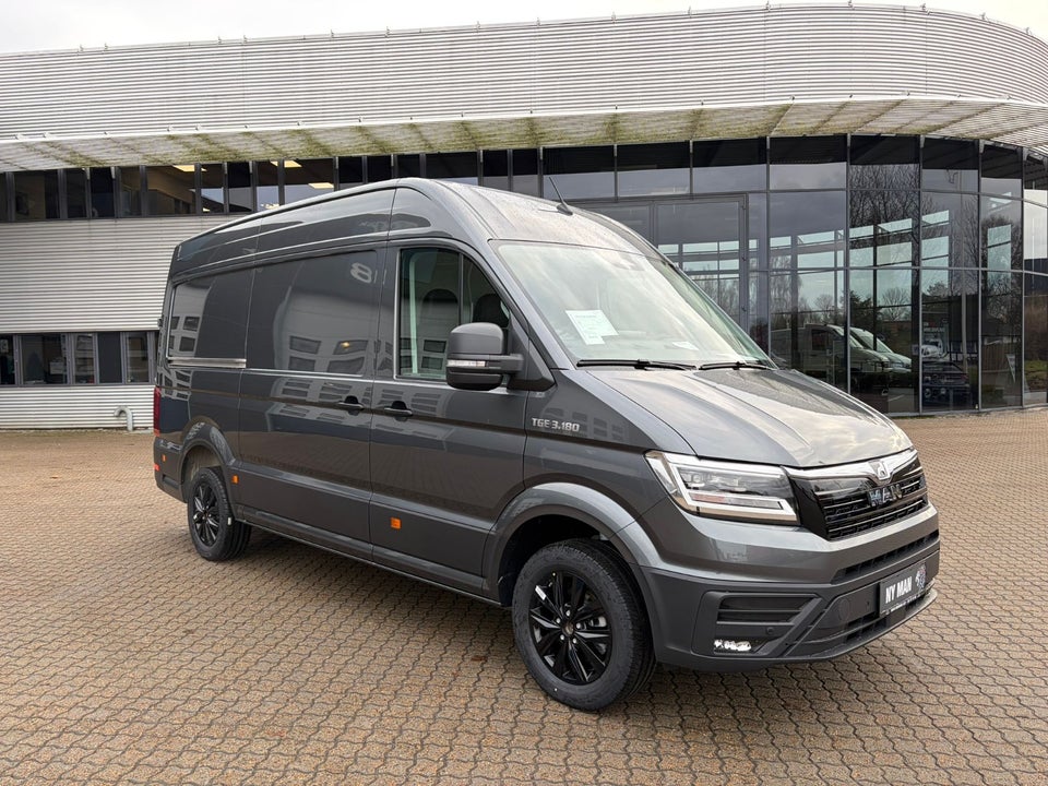 MAN TGE 2,0 3.180 Kassevogn L3H3 aut. FWD