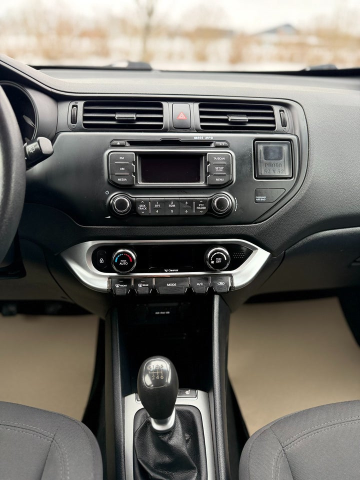 Kia Rio 1,1 CRDi 75 Collect 5d