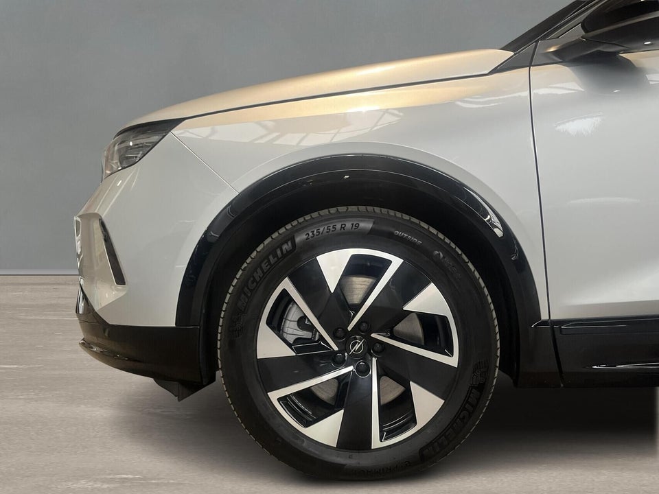 Opel Grandland-e 73 GS Sky 5d