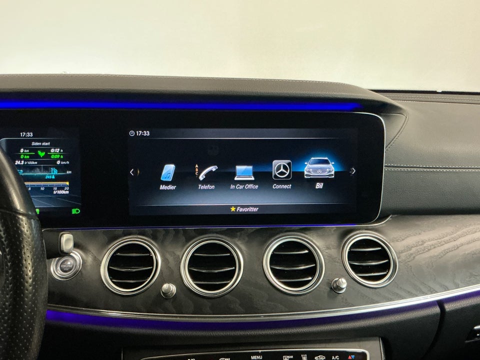 Mercedes E300 de 2,0 AMG Line stc. aut. 5d