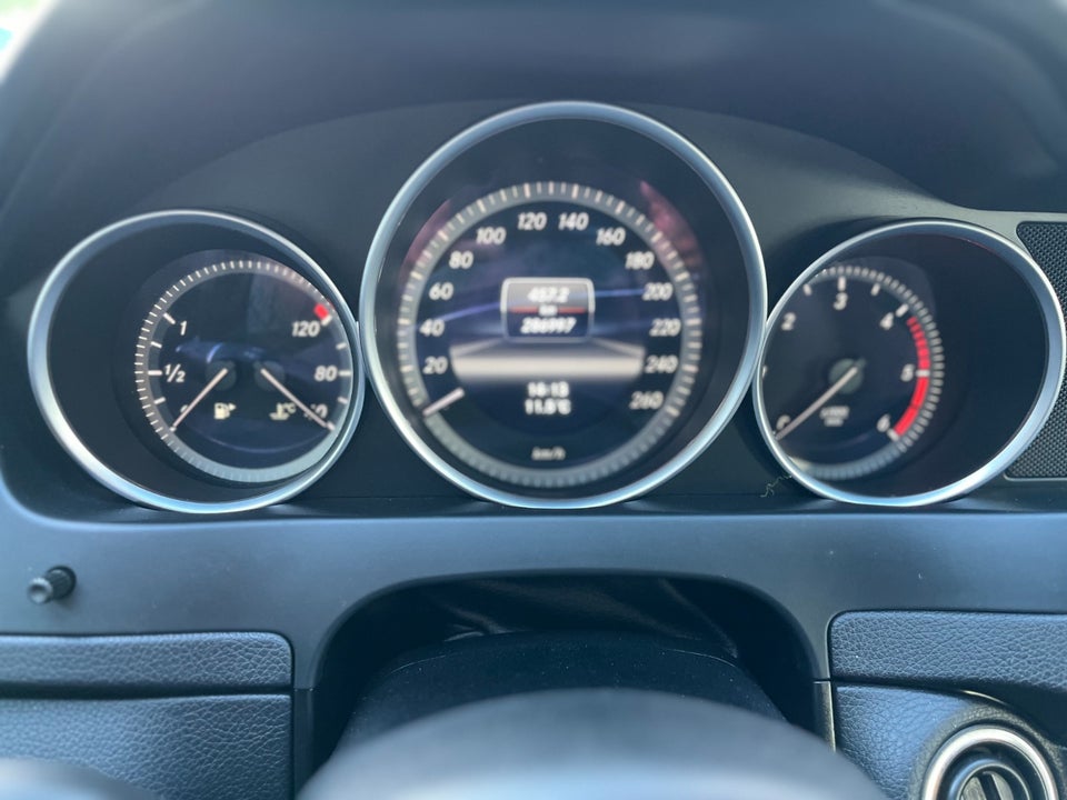 Mercedes C180 2,2 CDi BE 4d