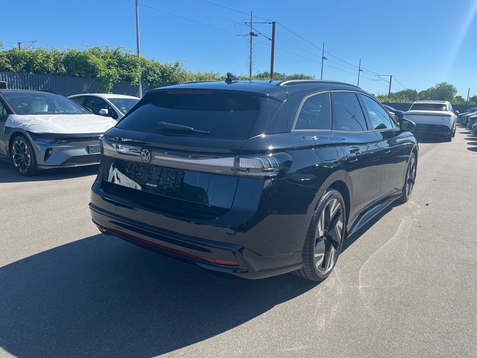 VW ID.7 86 Style S Tourer 5d