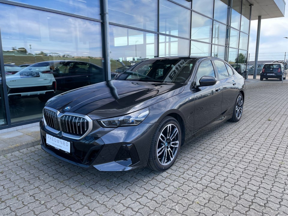 BMW i5 eDrive40 M-Sport 4d