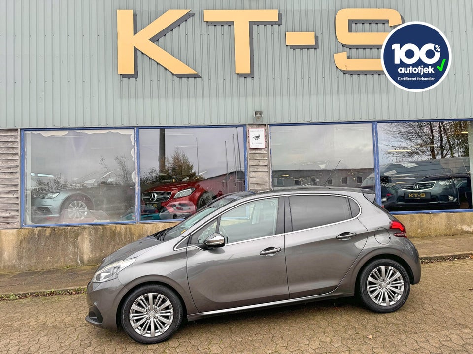 Peugeot 208 1,6 BlueHDi 100 Allure Sky 5d