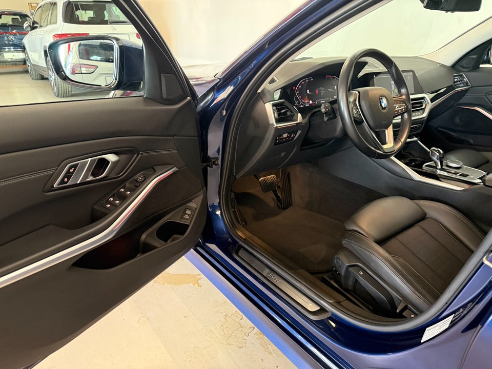 BMW 320i 2,0 Touring Sport Line aut. 5d