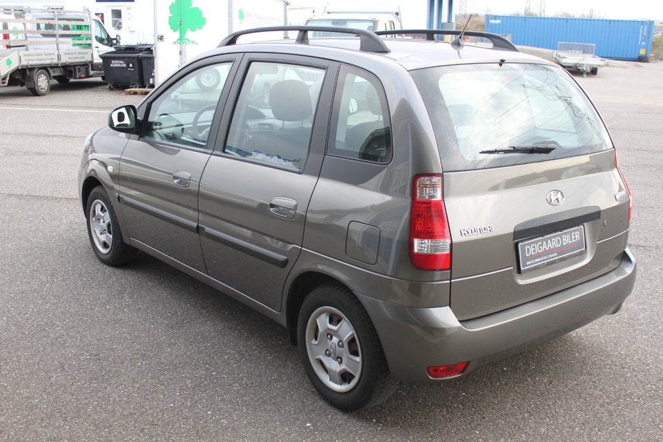 Hyundai Matrix 1,6 GL aut. 5d