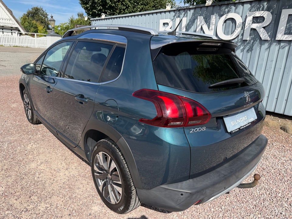 Peugeot 2008 1,2 e-THP 110 Allure Sky EAT6 5d