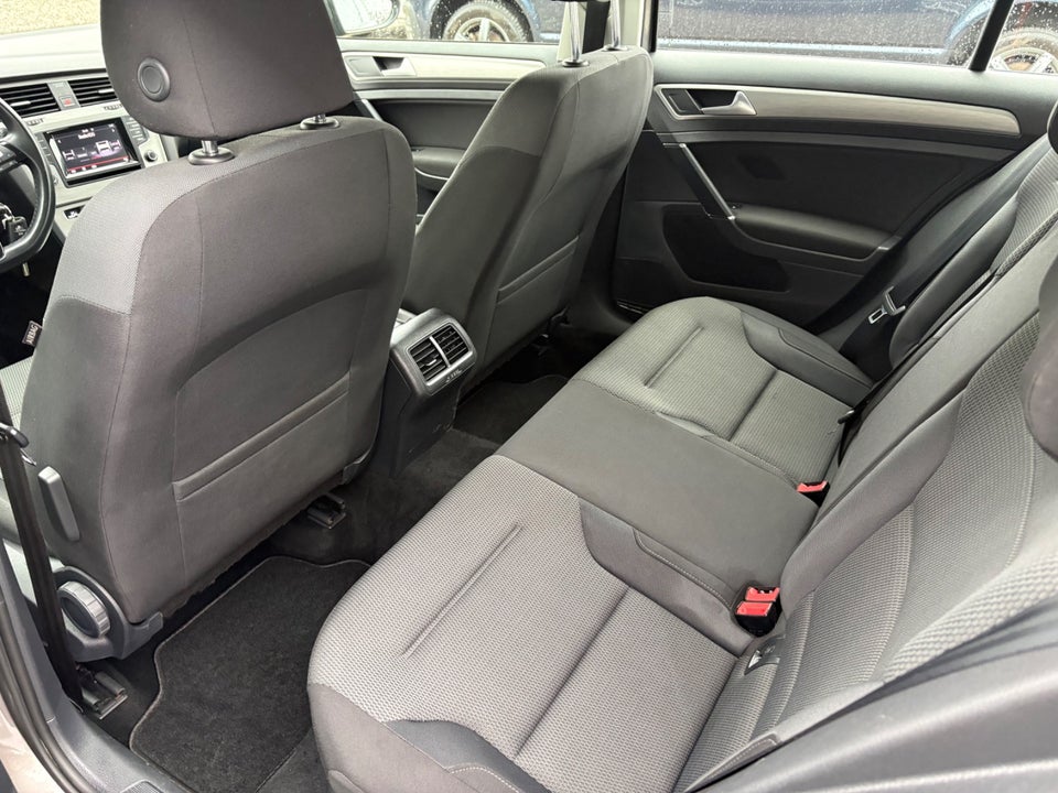 VW Golf VII 1,4 TSi 122 Life BMT 5d