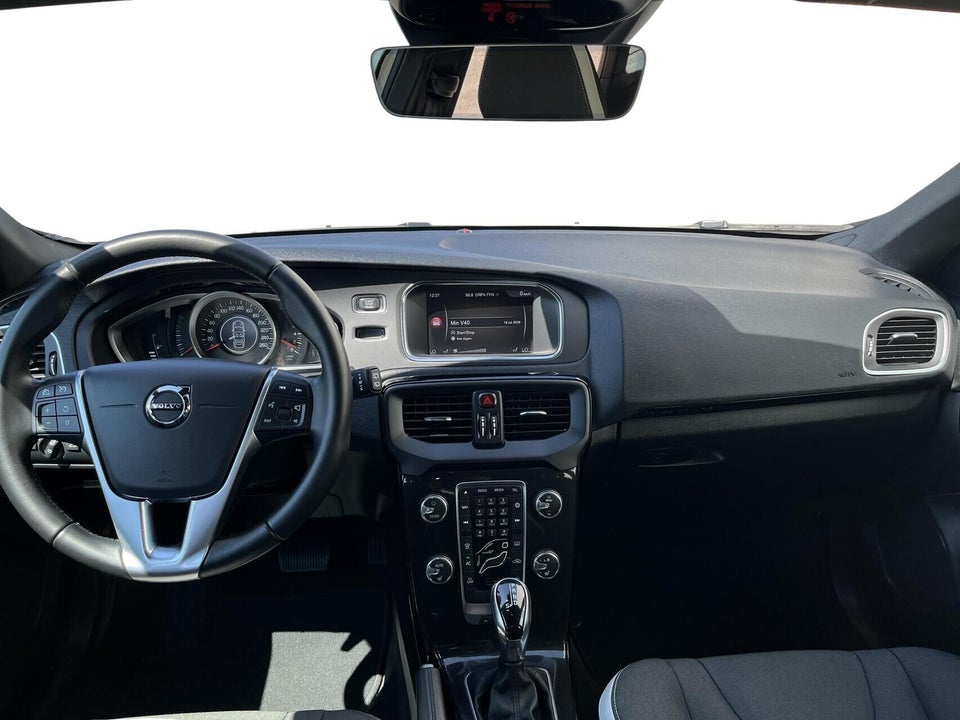 Volvo V40 CC 1,5 T3 152 Dynamic Edition aut. 5d