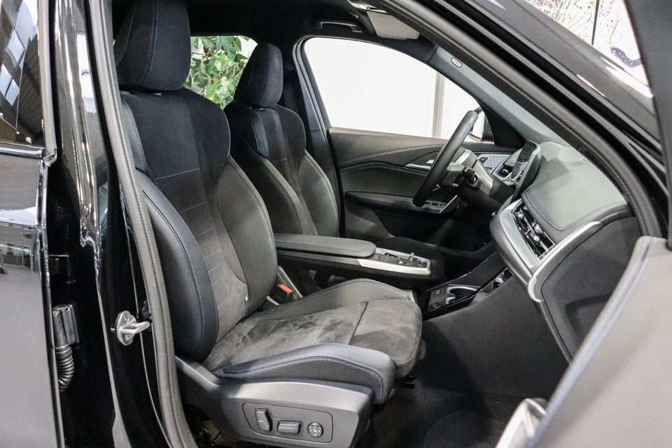 BMW iX1 eDrive20 Fully Charged M-Sport 5d