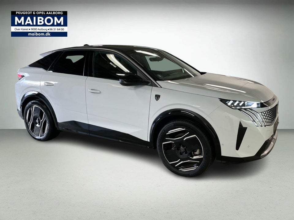 Peugeot e-3008 77 GT Pack 5d