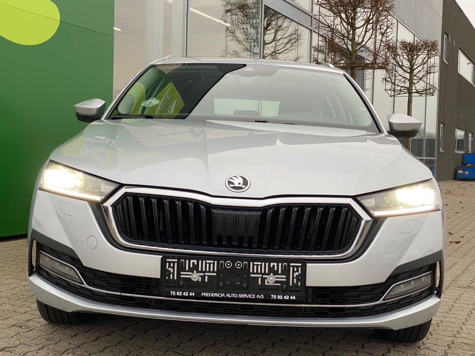 Skoda Octavia 1,4 TSi iV Plus Combi DSG 5d