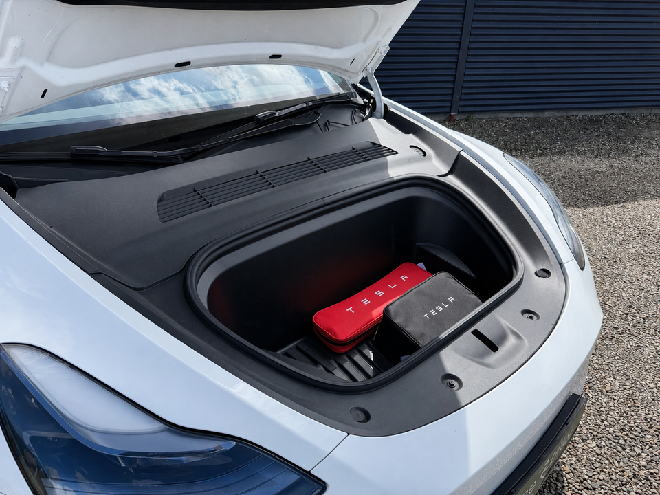 Tesla Model Y RWD 5d