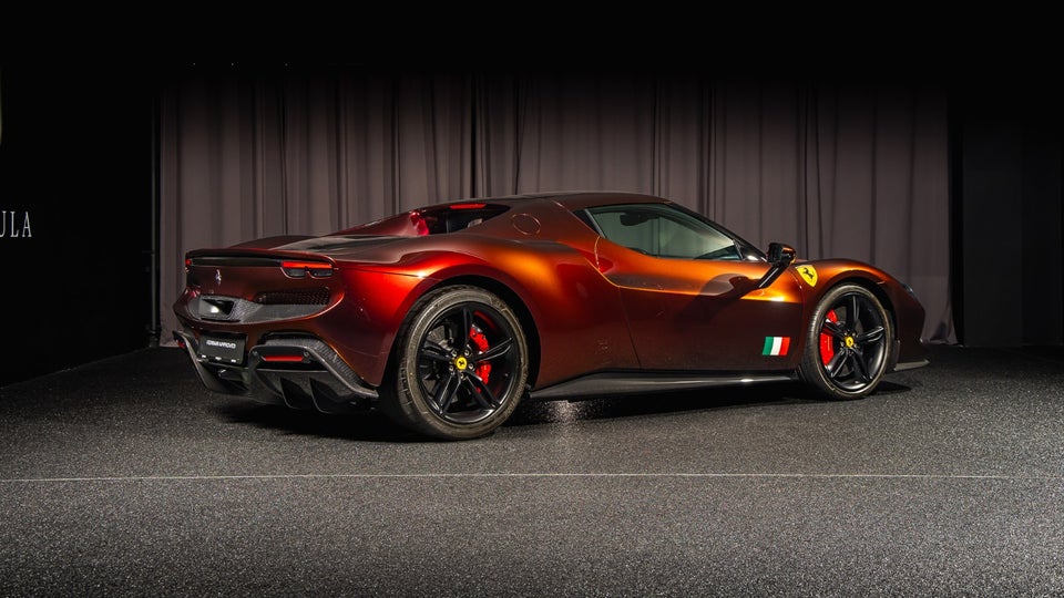 Ferrari 296 GTB 2,9 DCT 2d