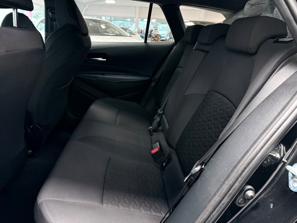 Toyota Corolla 1,8 Hybrid H3 Smart Touring Sports MDS 5d