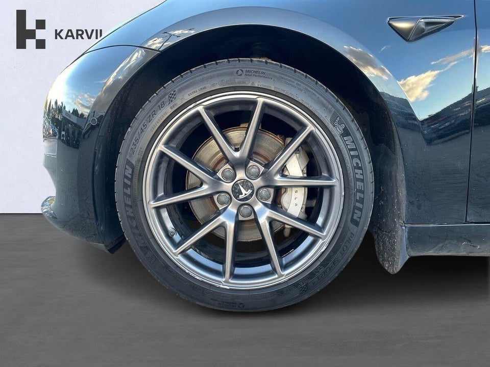 Tesla Model 3 Long Range AWD 4d