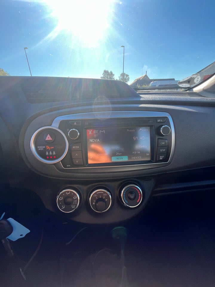 Toyota Yaris 1,0 VVT-i T2 Touch 5d