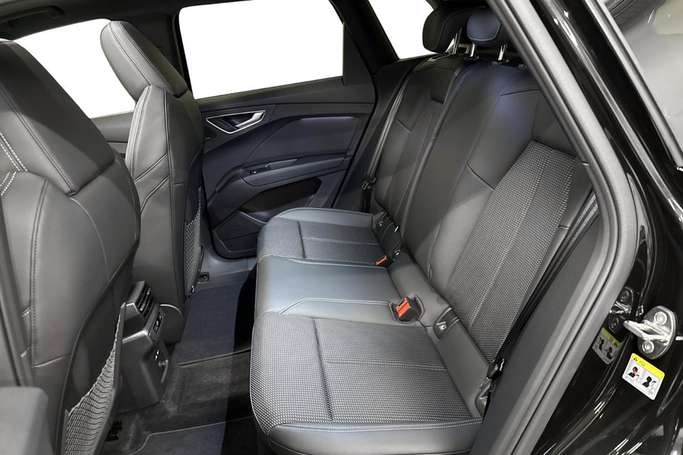 Audi Q4 e-tron 45 S-line Edition 5d