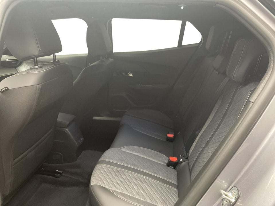Peugeot e-2008 50 Allure 5d