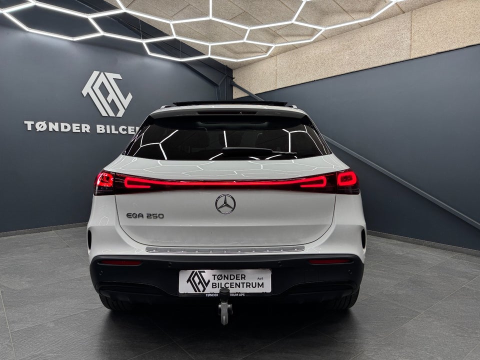 Mercedes EQA250 AMG Line 5d