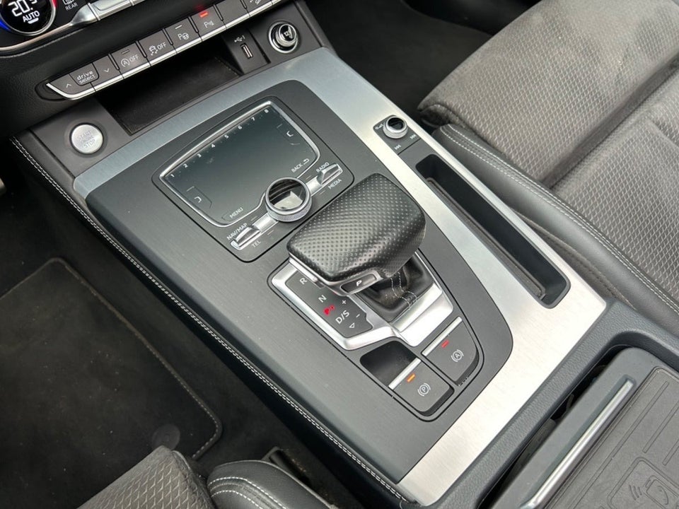 Audi Q5 3,0 TDi 286 S-line quattro Tiptr. Van 5d