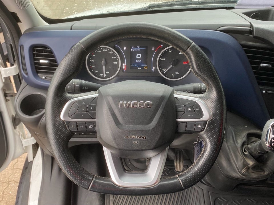 Iveco Daily 3,0 35S18 Db.Kab m/lad AG8 4d