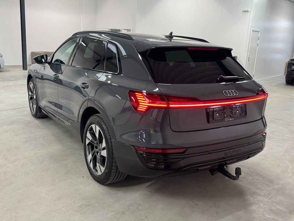 Audi Q8 e-tron 55 quattro 5d
